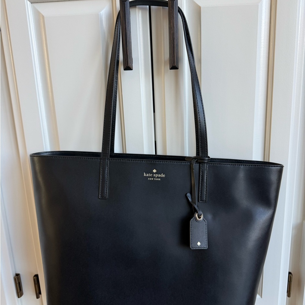 Kate Spade Janie Black Leather Medium Tote zip closure - Picture 3 of 9